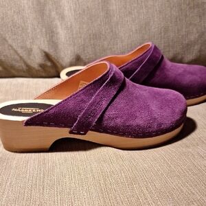 Sweedish Hasbeen Purple Suede Women's Clogs
